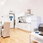 Easylife - Luminosa E Comoda Residenza Con Balcone
